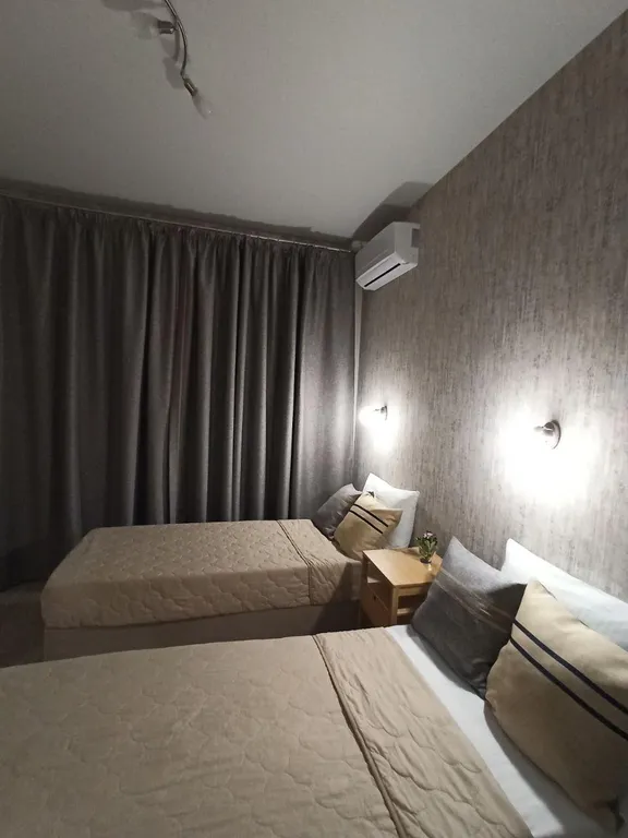 Двухкомнатная квартира у моря с немноголюдным пляжем