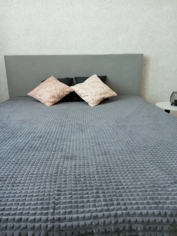 Квартира Стильная студия в Звездном — Тюмень