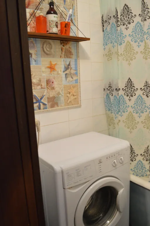 Просторная двушка в центре, парк во дворе дома