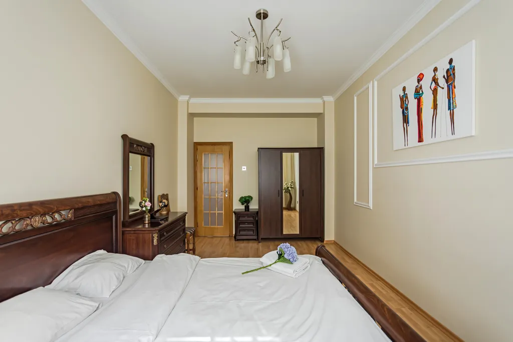 Аккуратный 2-комнатный апартамент в центре, рядом с ж/д вокзалом