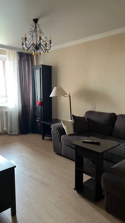 Видовая двухкомнатная квартира в зеленом районе города