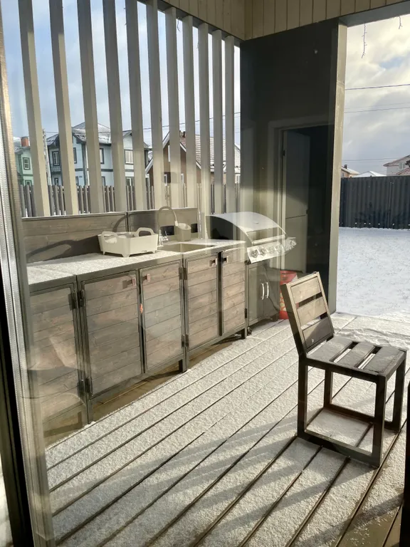 Современный дом рядом с комплексом Сорочаны