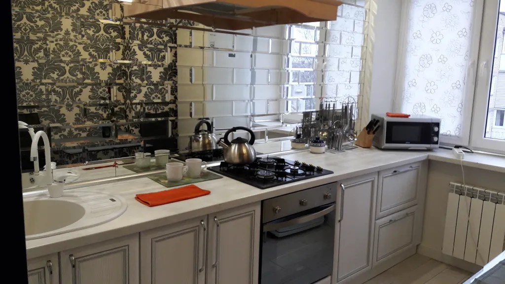 Уютная квартира с панорамными окнами и кондиционером