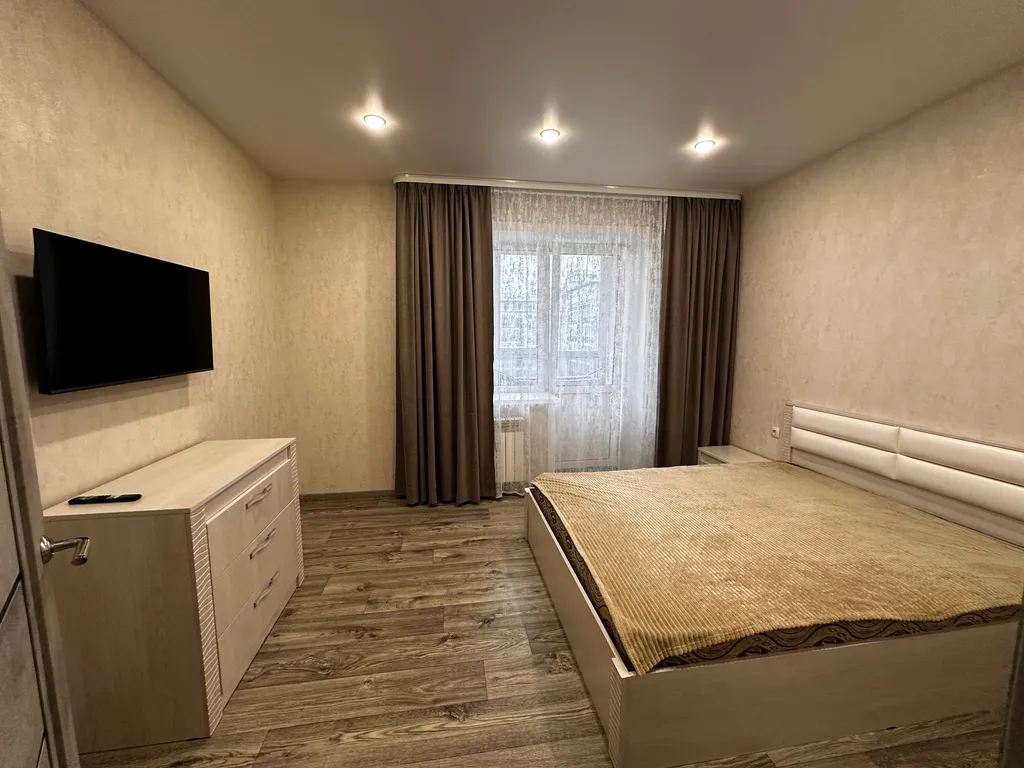 Квартира с евроремонтом в новом доме в центре города