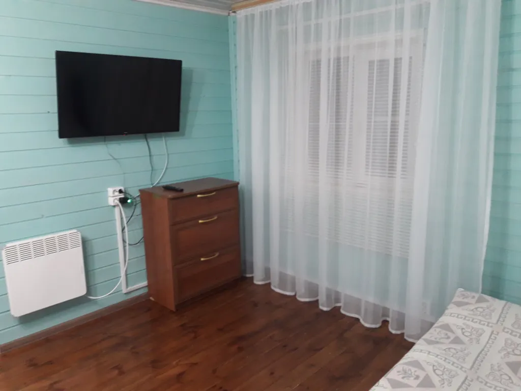 Уютный дом у озера