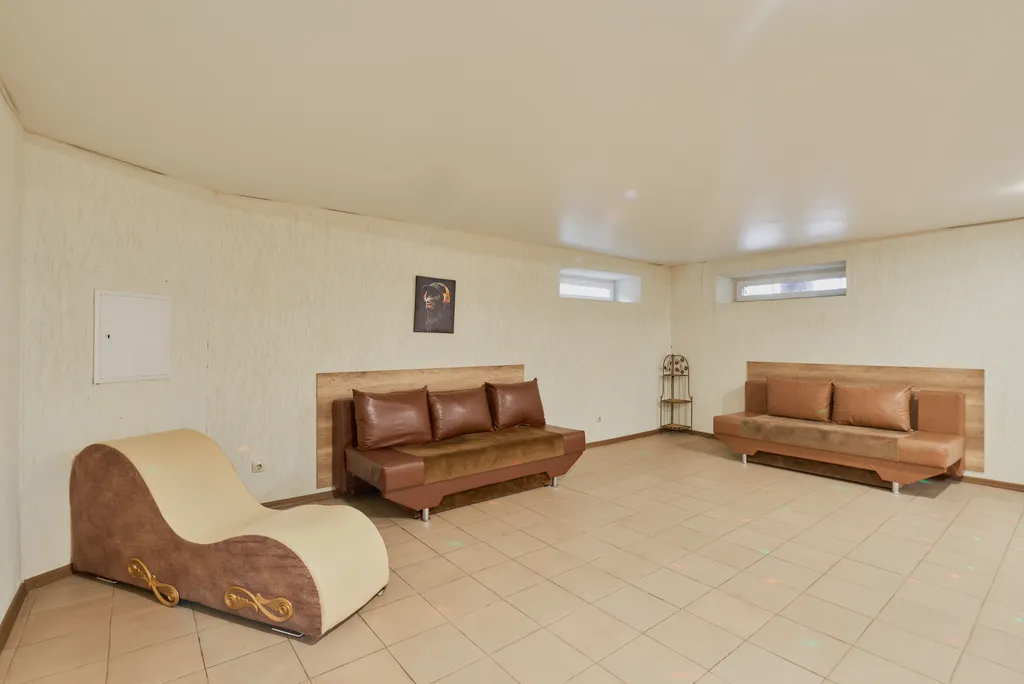 Дом для проживания и небольших мероприятий