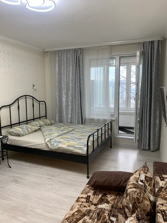 Квартира около метро пролетарская с видом на Неву
