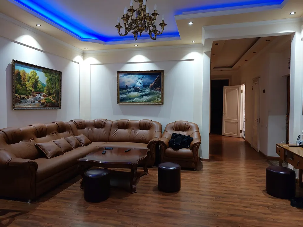 2-х комнатная квартира в центре