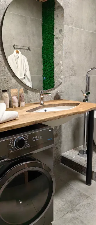 Шикарный коттедж с подогреваемым бассейном, сауной и зоной барбекю