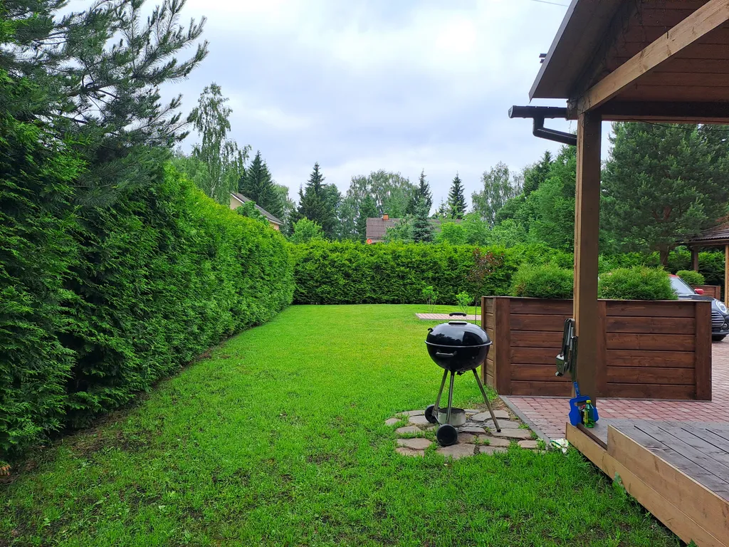 Коттедж у реки в центре Звенигорода