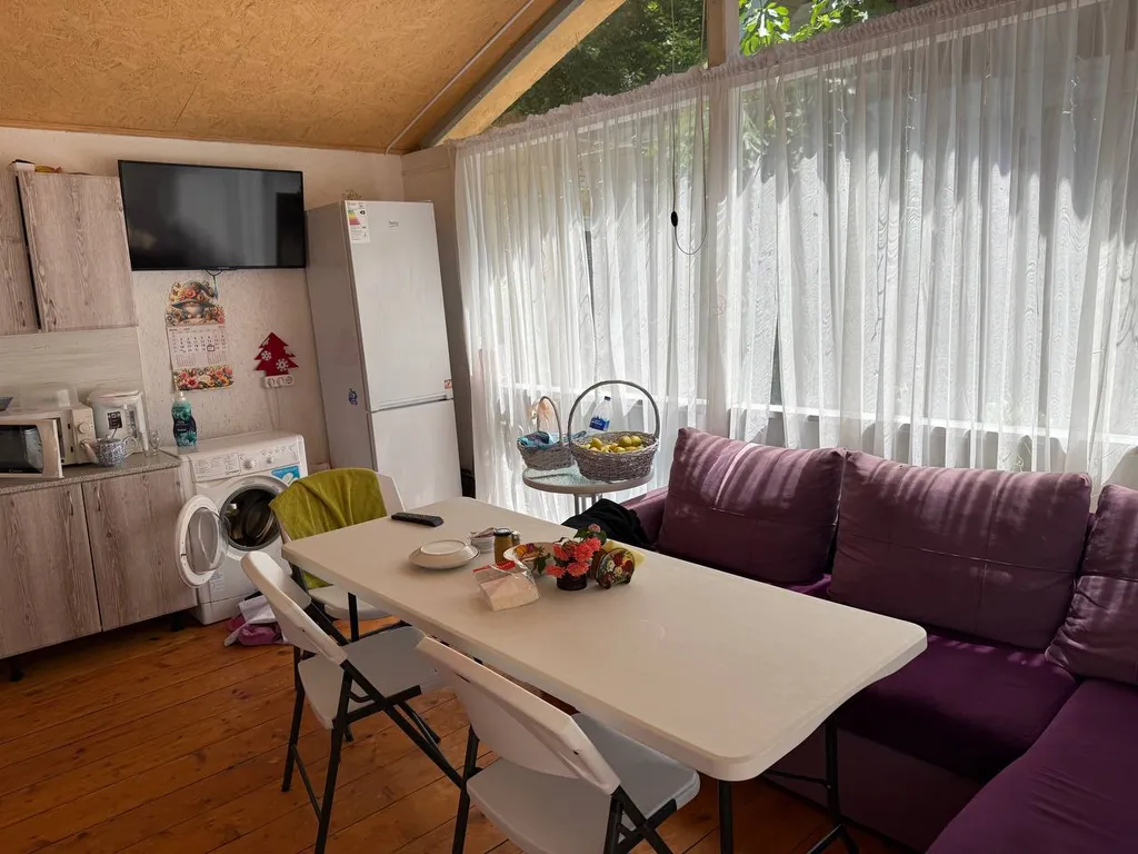 Уютный 2-комнатный коттедж на море