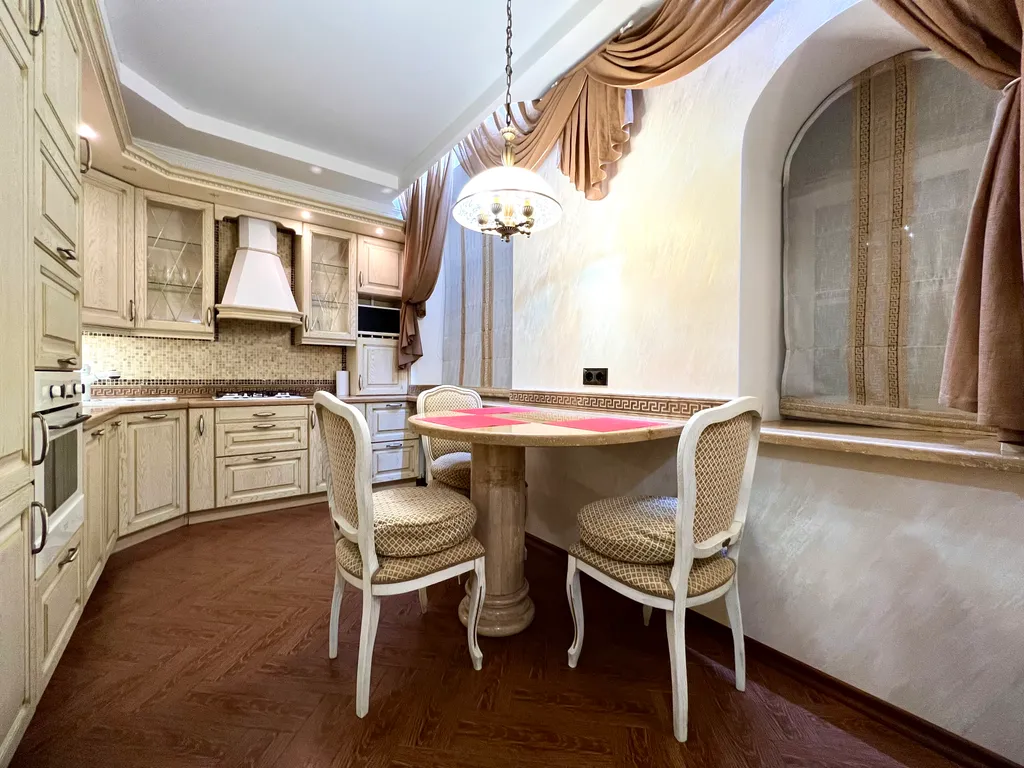 Трёхкомнатные апартаменты премиум-класса в самом центре