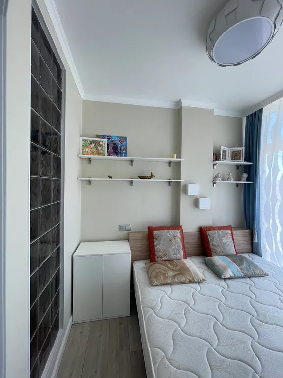 Евро-двухкомнатный апартамент Айсберг с балконом и видом на Храм