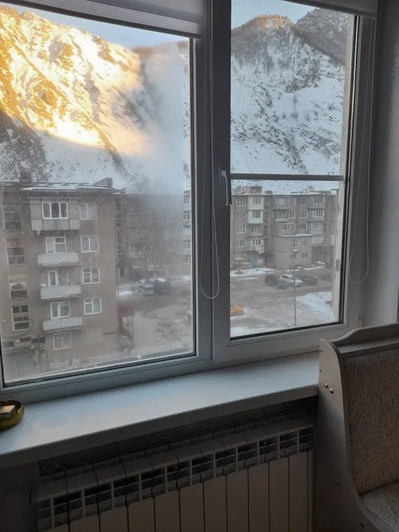 Уютная квартира в центре города с видом на горы