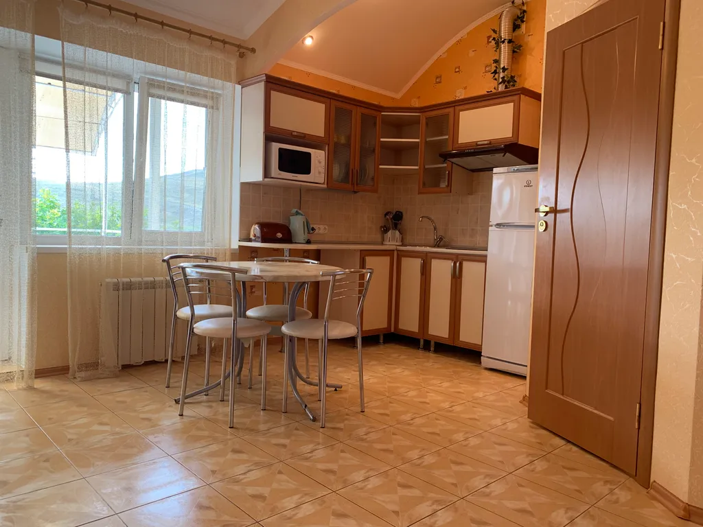 Квартира Комната — аренда посуточно в Орджоникидзе