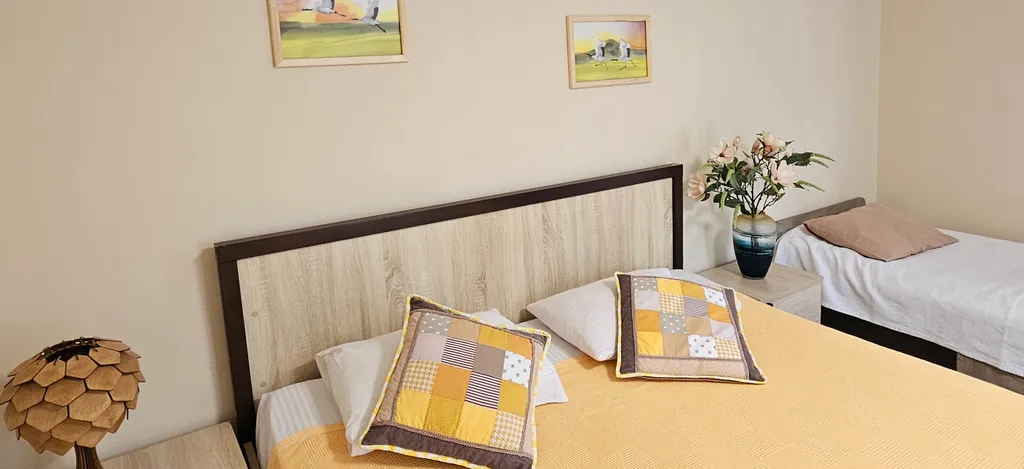 Гостевой дом азалия, горная комната в 50 метрах от моря