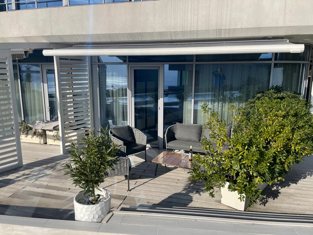 Апартаменты с видом на море и горы