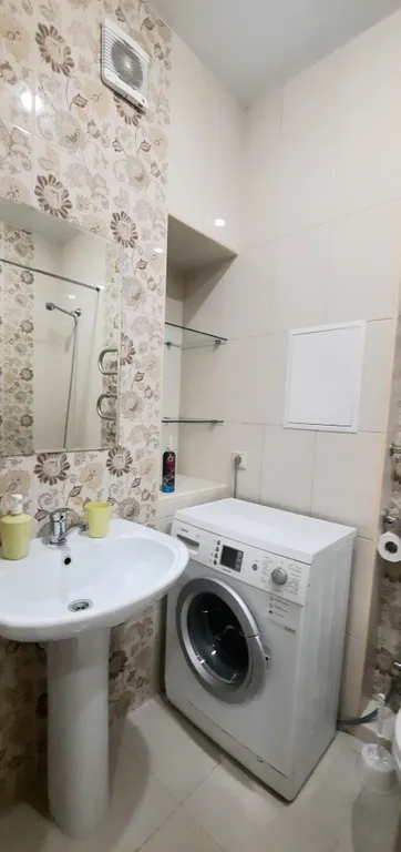 Квартиры комфорт на ТЦ Золотой Вавилон на Малиновского