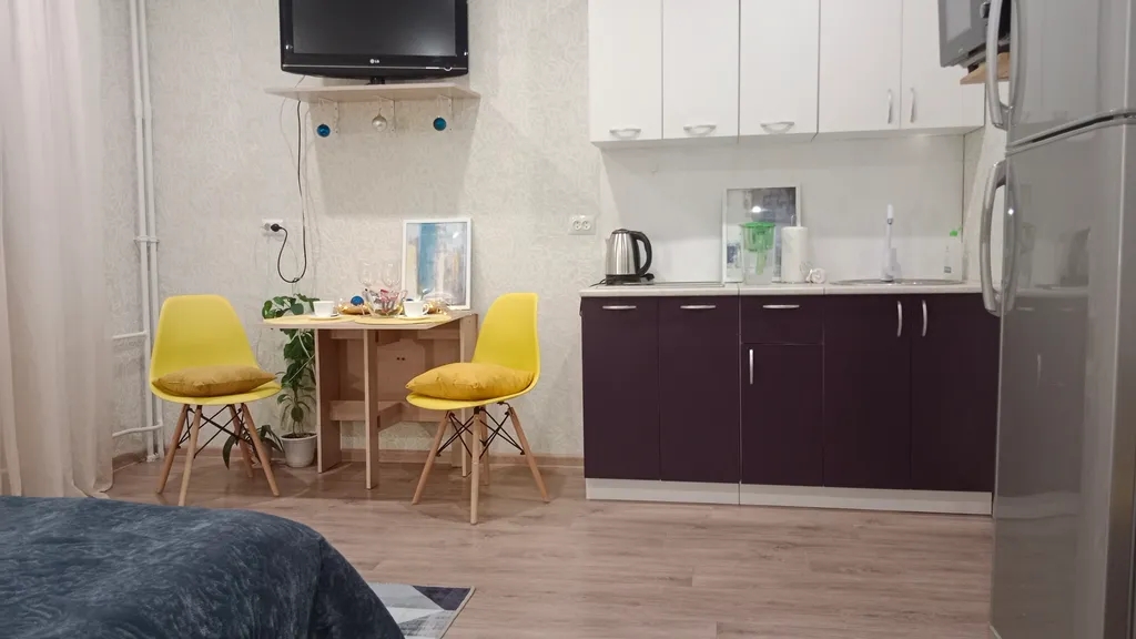 Студия с видом на бор