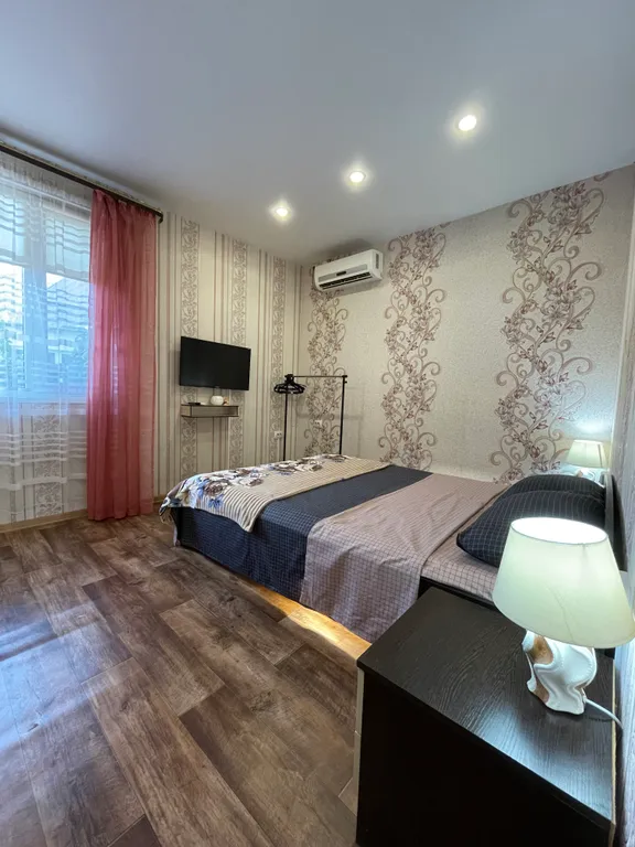 Уютный домик с балконом и террасой