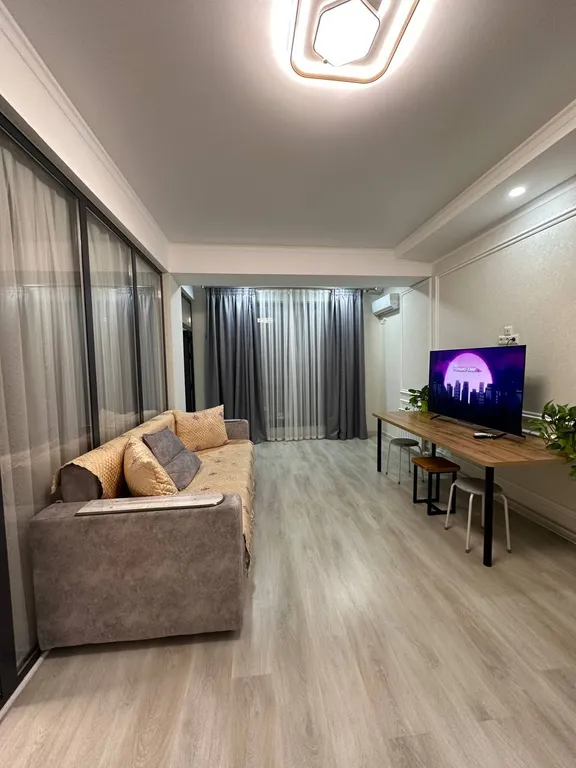 Квартира Апартаменты КУТ центр возле ТЦ Бишкек парк — аренда посуточно в Бишкек