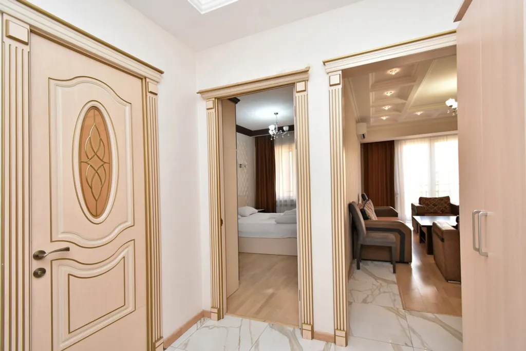 Apartment on Pavstos