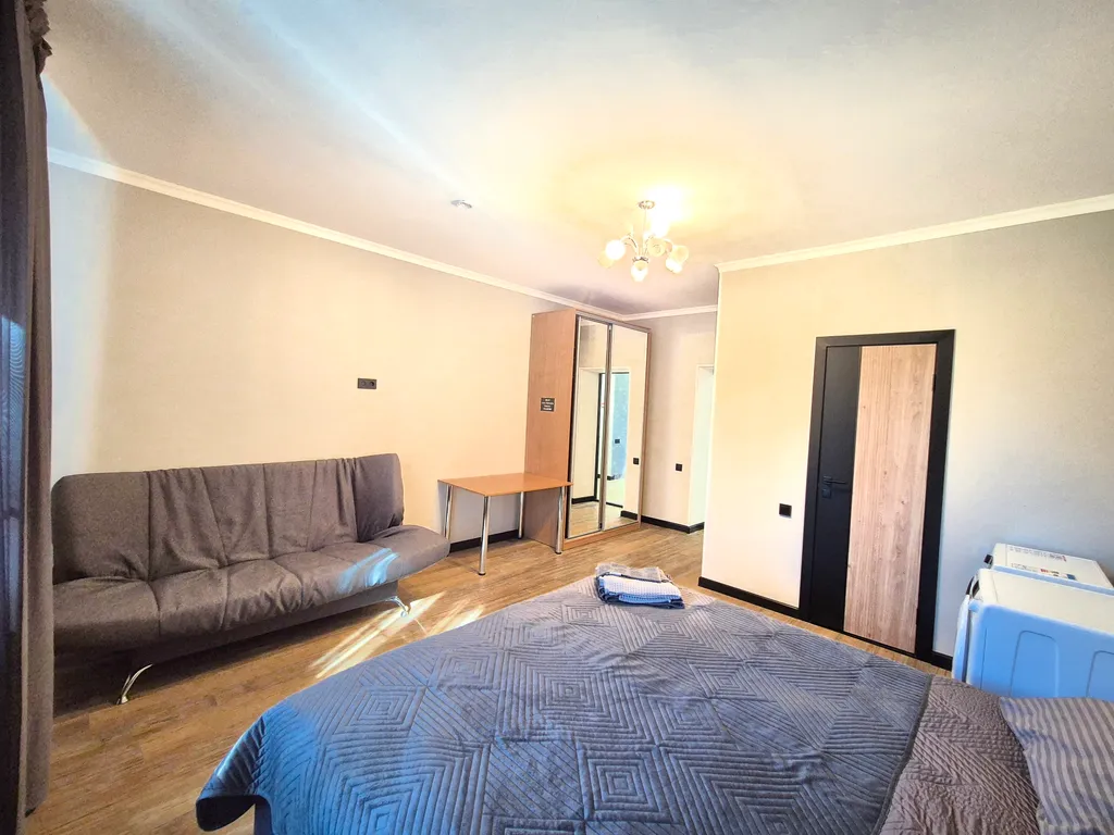 Дом с баней и бассейном