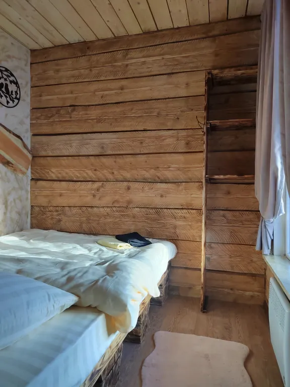 Коттедж Уютный, теплый дом с видом на гору Мустаг — Шерегеш