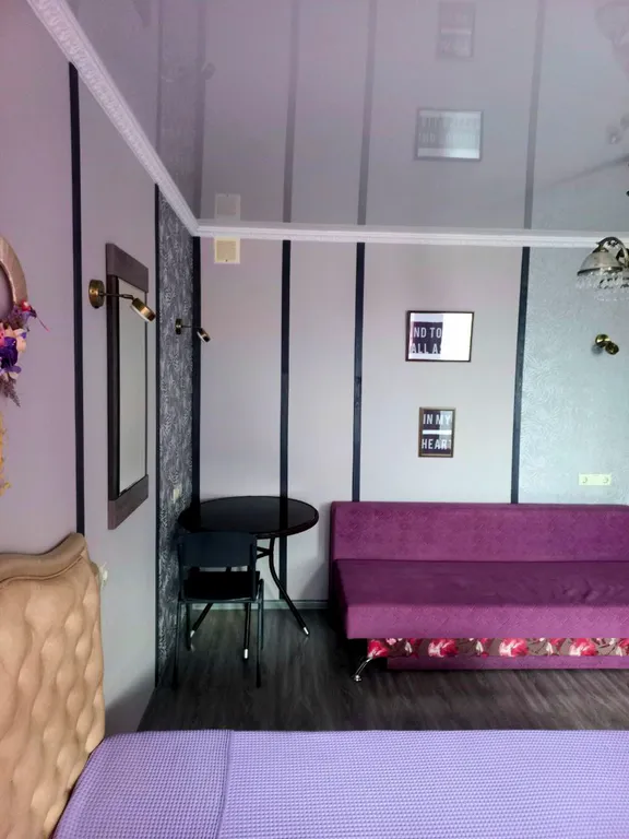 Квартира Уютная комната-люкс с балконом в частном доме — аренда посуточно в Феодосия