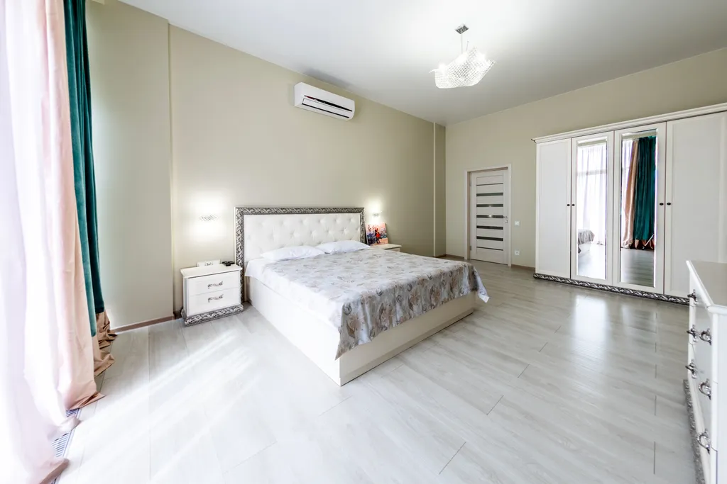 Роскошный пентхаус с панорамным видом на море.