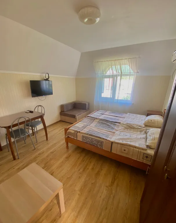 Квартира Двухместный номер в гостевом доме с бассейном — Лазаревское