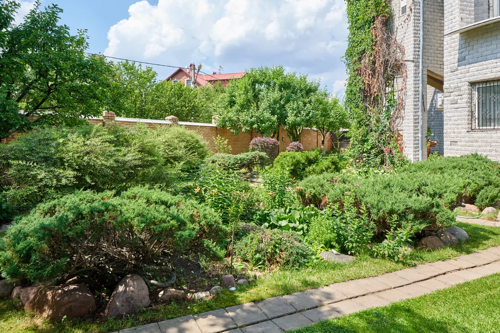 Уютный коттедж с бассейном и сауной