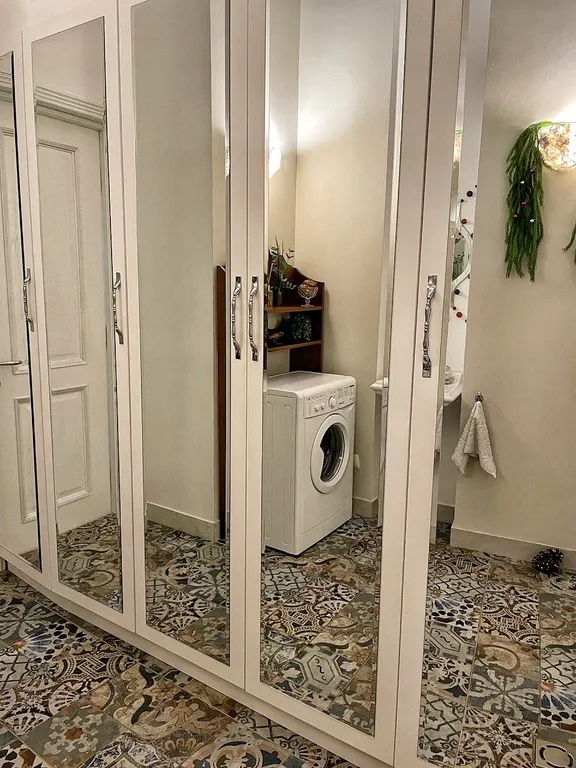 Уникальный апартамент в старинном особняке Anna Stevar