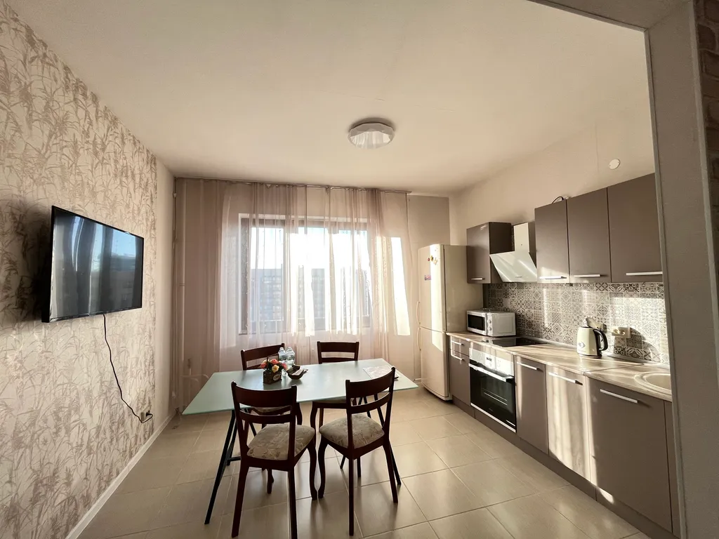 Уютная видовая двушка рядом с метро