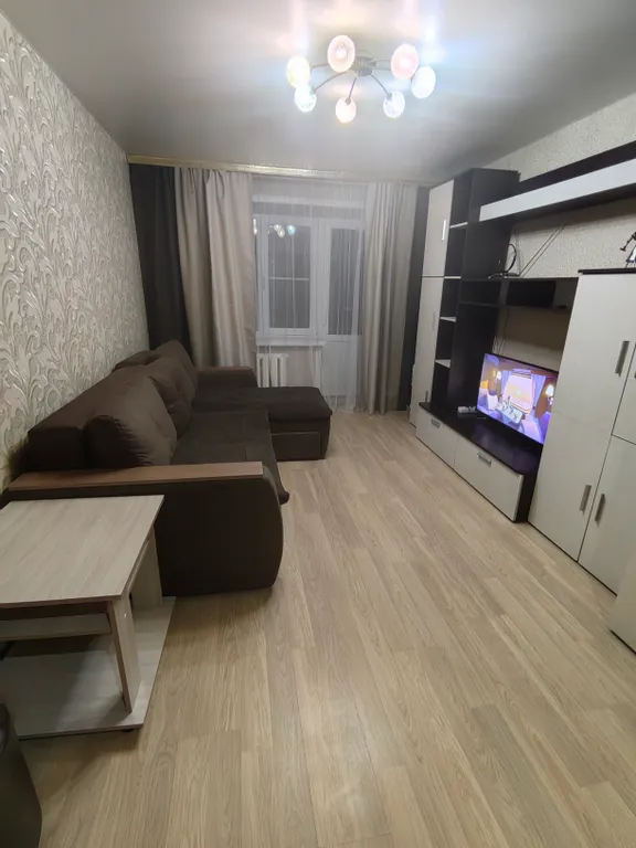 Квартира Прекрасная 2-ка с удобным выездом на м1 — аренда посуточно в Смоленск