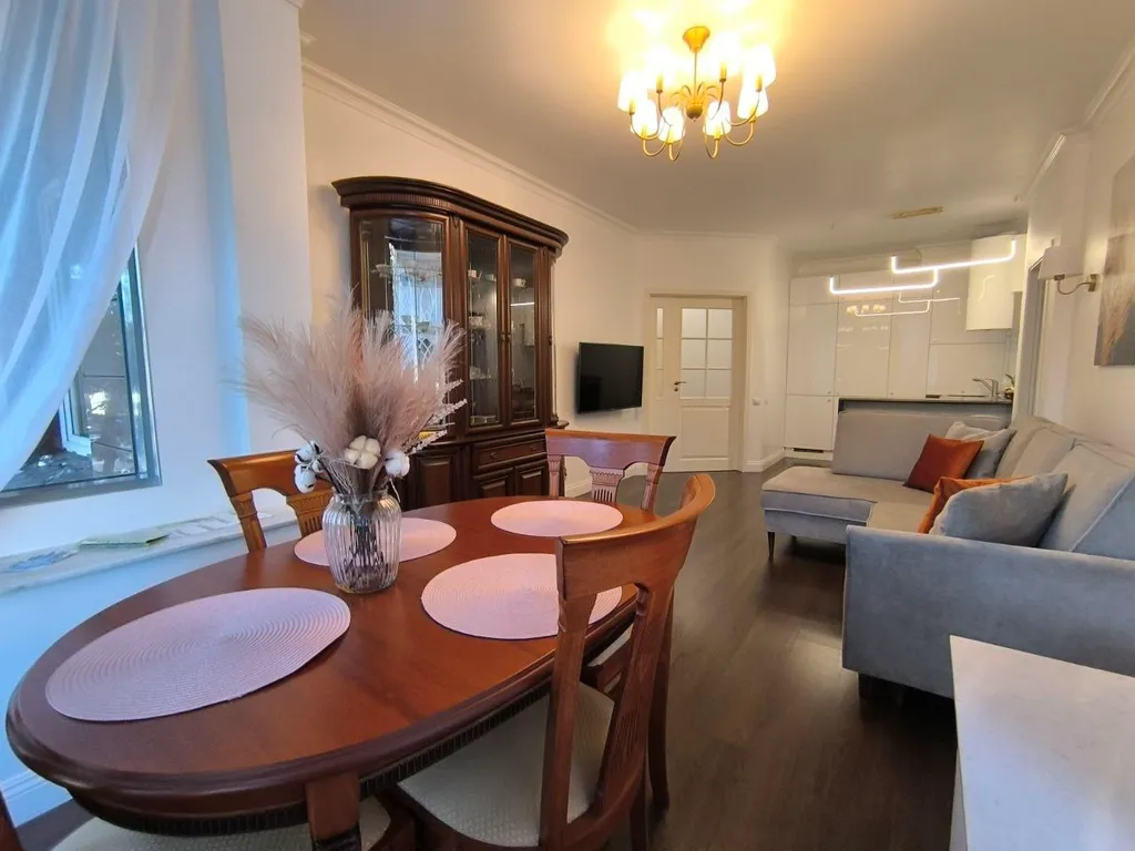 Velvet Aparts трехкомнатные в центре с парковкой