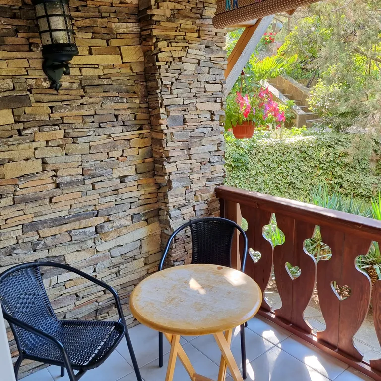 Номер студио с террасой