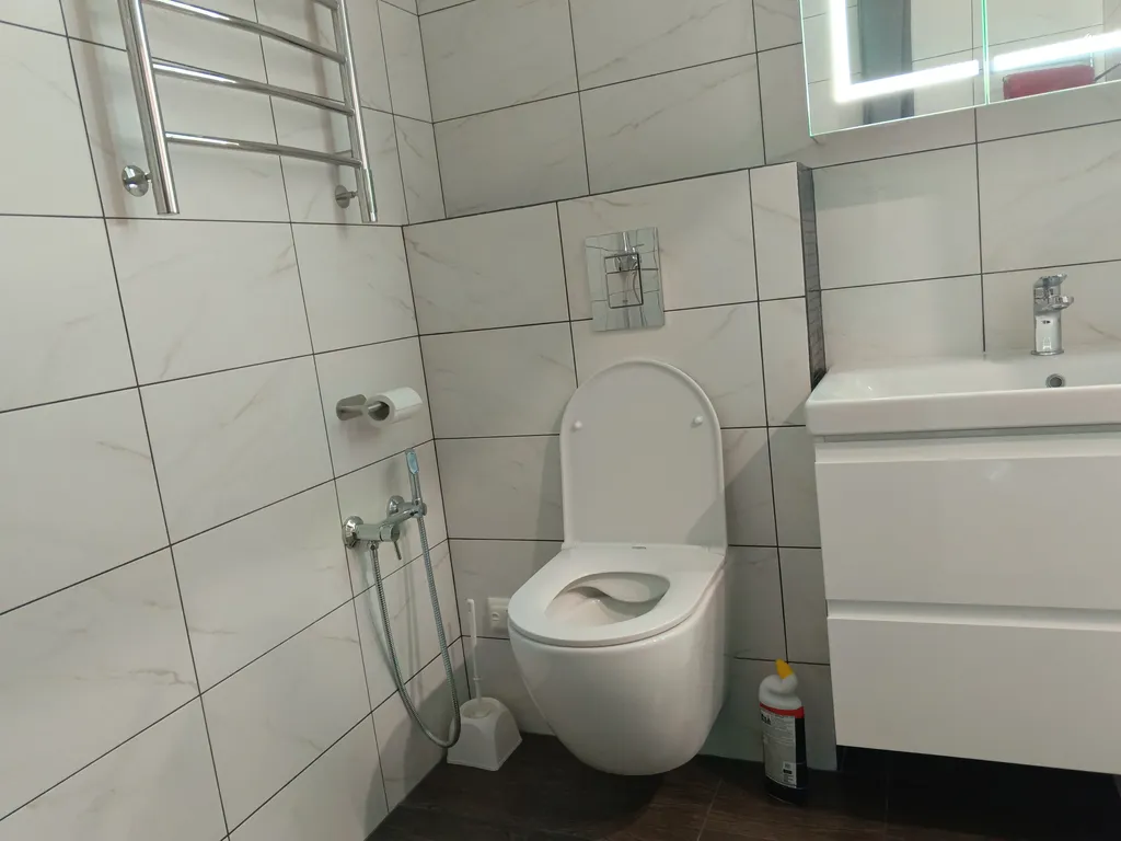 Уютная студия в новом доме с видом на Волгу