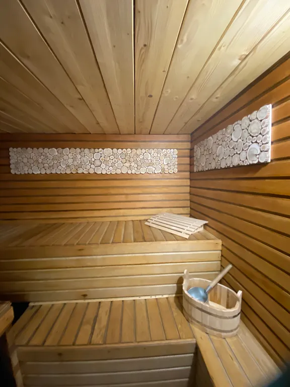 Коттедж для больших компаний на Алтае