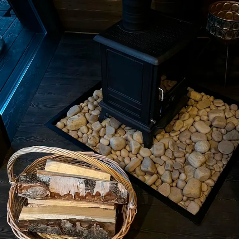 Дом с купелью и камином