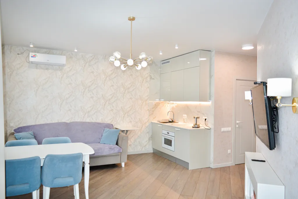 Элитная евродвушка с дизайнерским ремонтом на берегу реки Волга