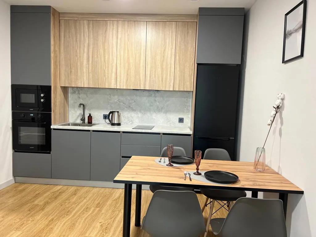 Апартаменты комфорт класса на главном проспекте города