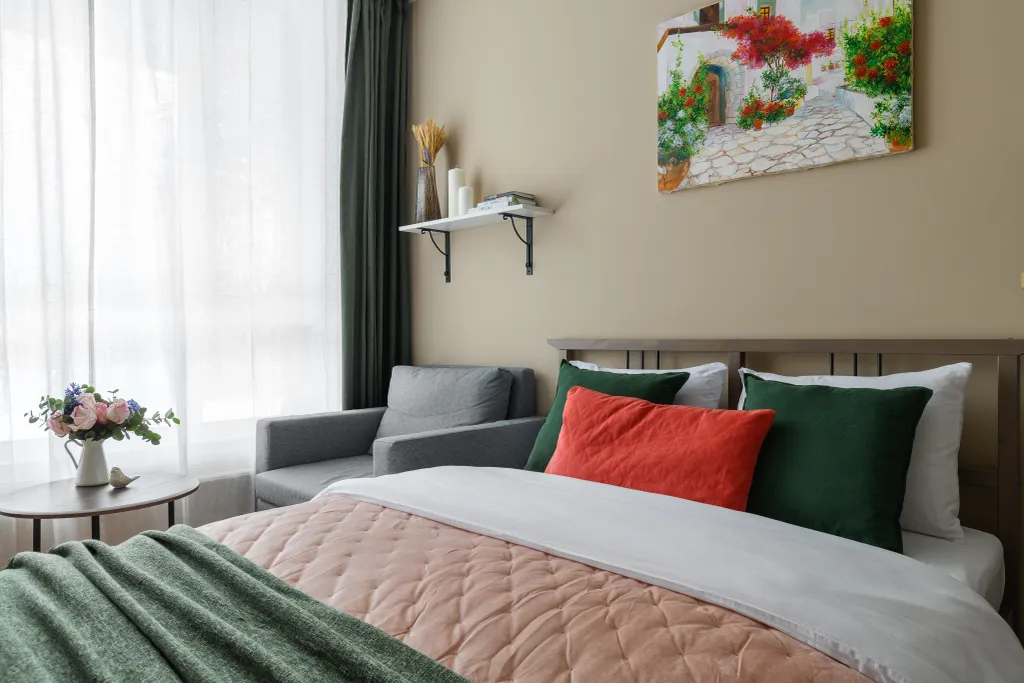 Студия с видом на сосны в Зеленогорске, закрытая территория