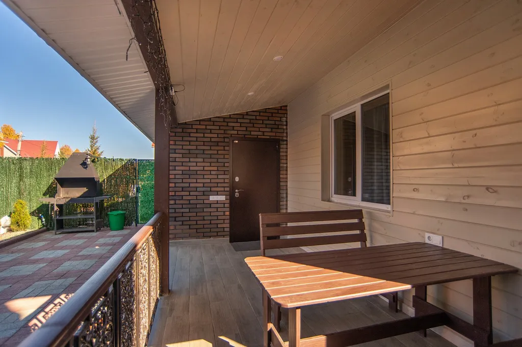 Бунгало с мангалом на Зеленой поляне