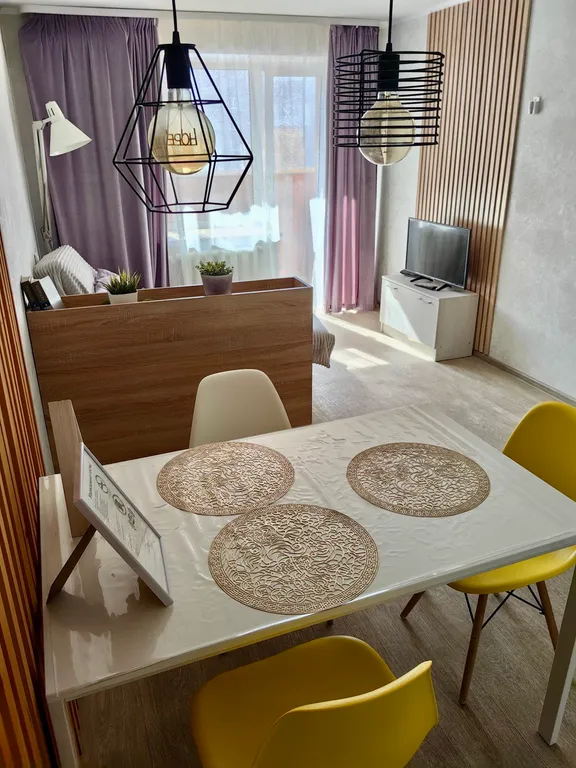 Апартаменты с качелями на ТРЦ Иремель