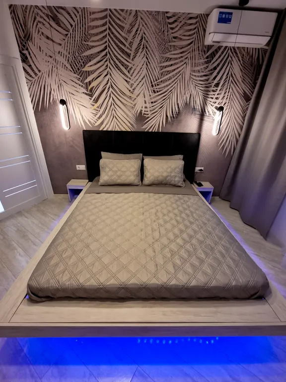 Аппаратамент с панорамными окнами и джакузи