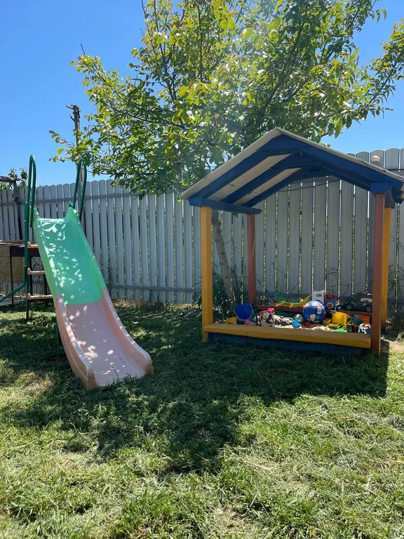 Домик на берегу моря