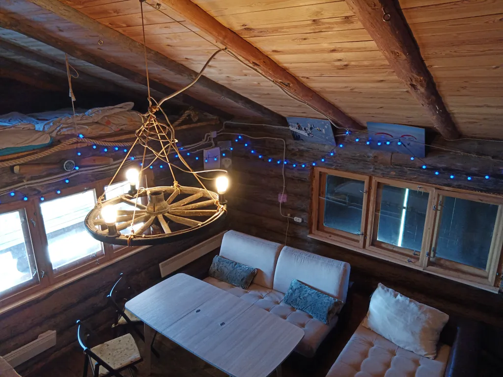 Шале на берегу озера Лесицкое