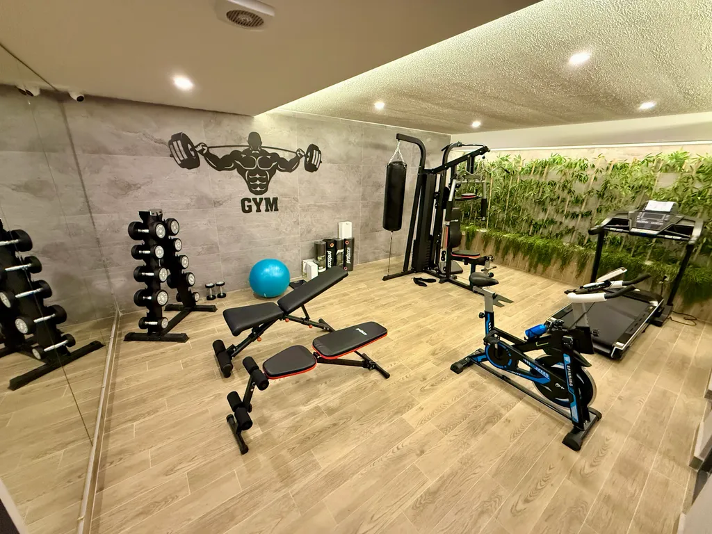 Квартира с видом на море и горы. Пляж Клеопатра