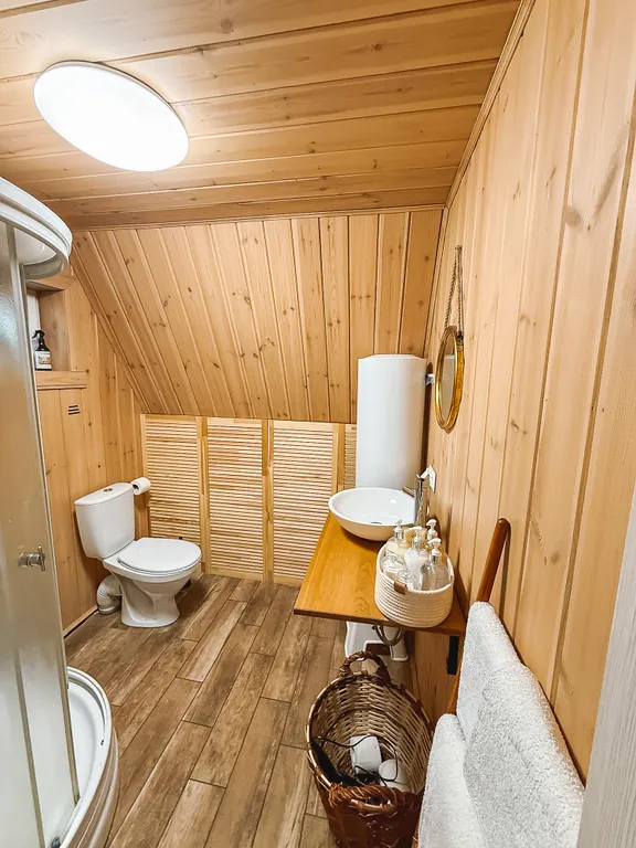 Коттедж Треугольный домик 36м2 с завтраком — Куровское